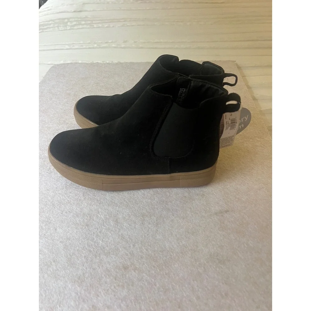 Gap Kids Black Chelsea Boots Memory Foam Gum Sole Side Zip New Size 2